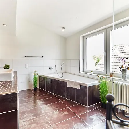 Appartement Vergiss-mein-nicht - Wunderschoen Uebernachten Mit Riessigem Traumbad Nur 5 Min Vom Europa-park *